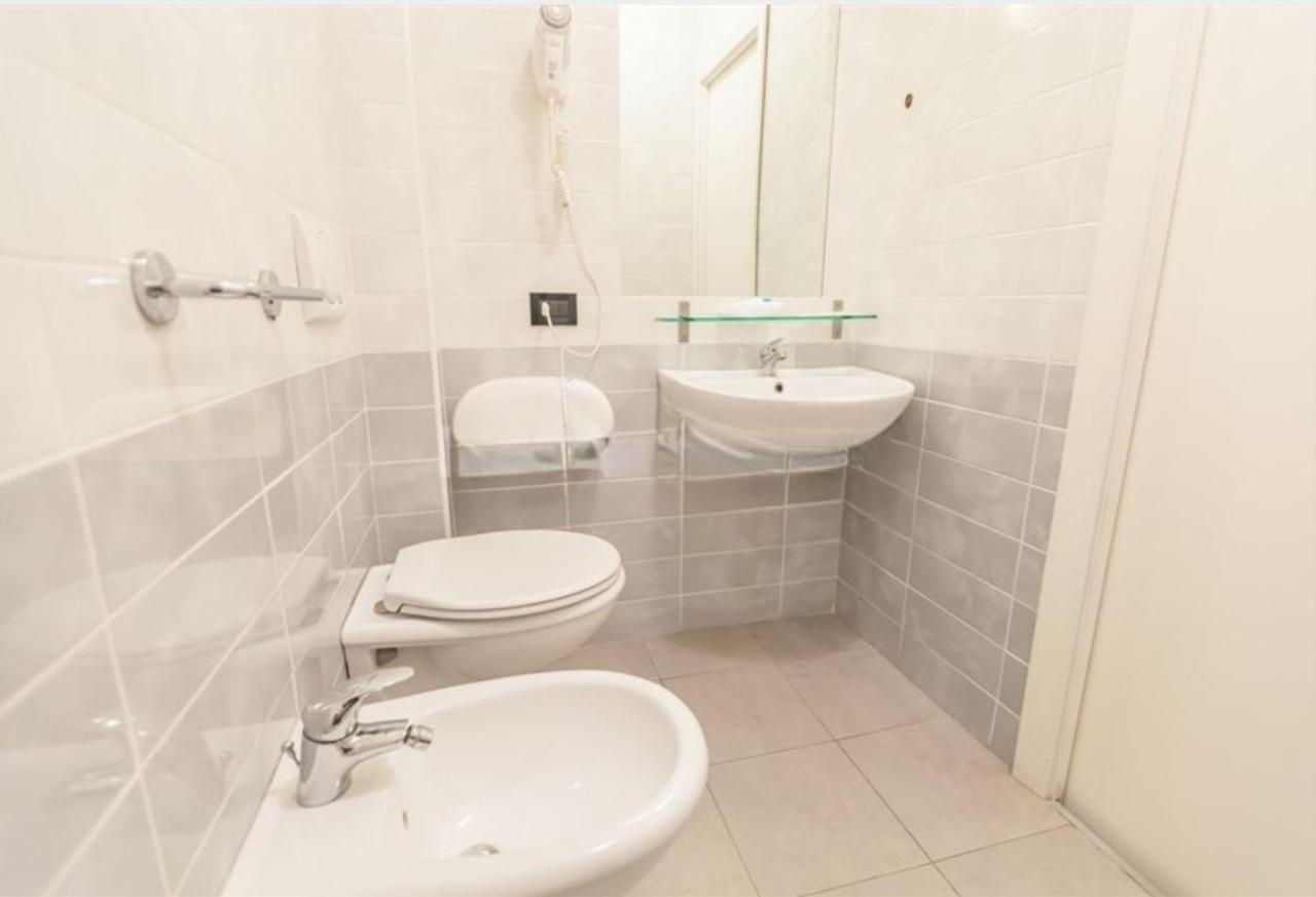Hotel La Torre Cervia Extérieur photo
