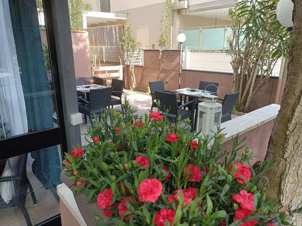 Hotel La Torre Cervia Extérieur photo