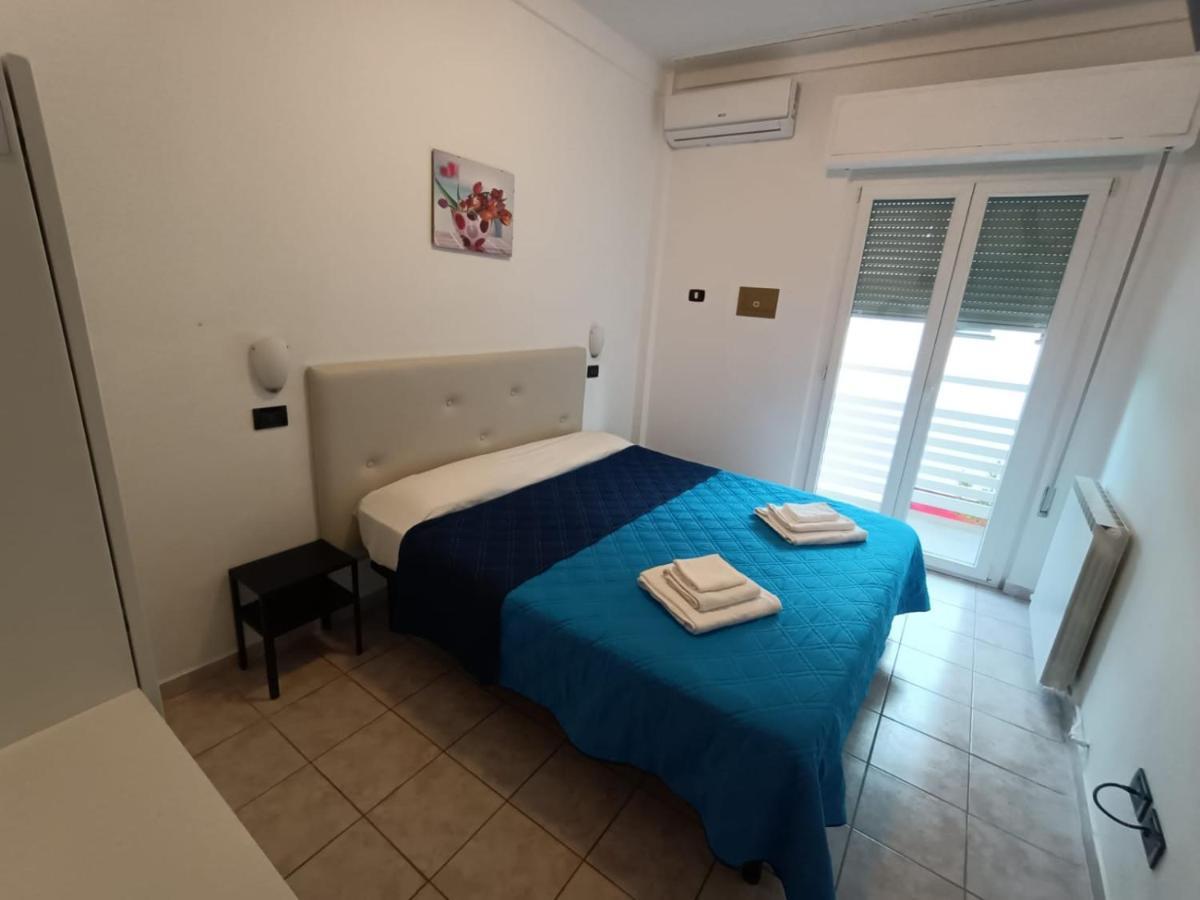 Hotel La Torre Cervia Extérieur photo